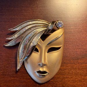 Mask brooch
